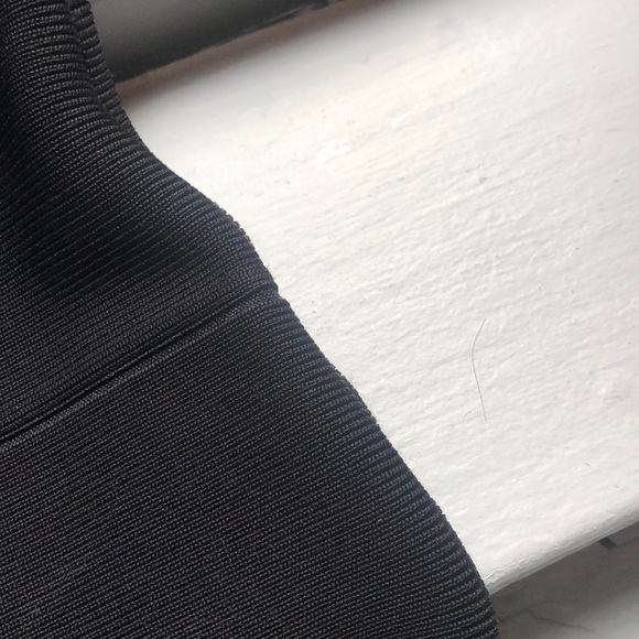 Stretchy tight black BCBG skirt - Picture 2 of 2